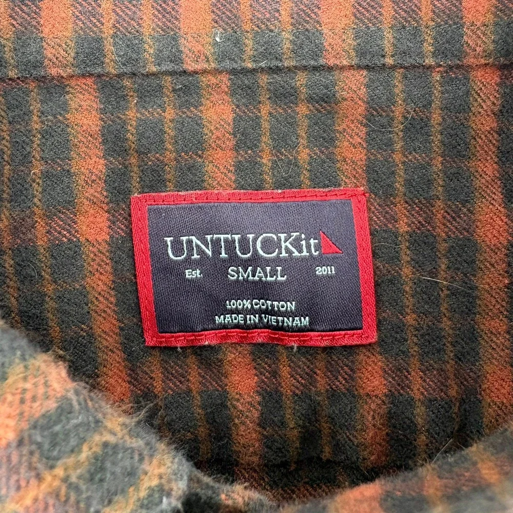 UNTUCKit Martino Mens Small Black Orange Plaid Flannel Button Down Shirt 41171